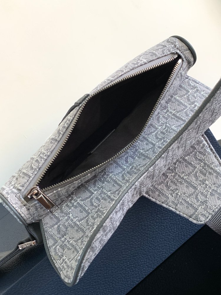 Dior manbag