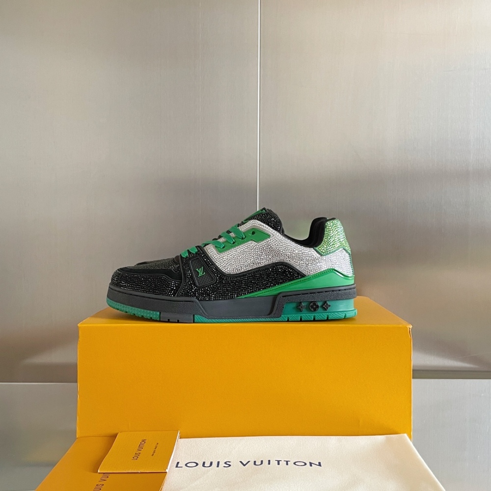 LV flats LV size  LV运动鞋