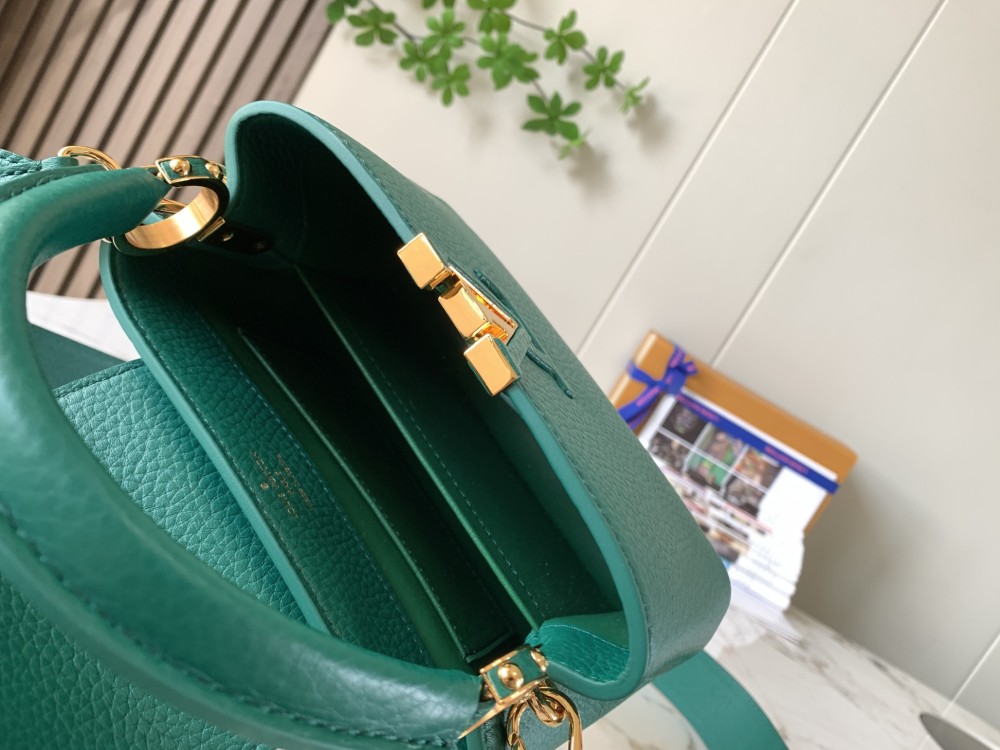 LV Capucines