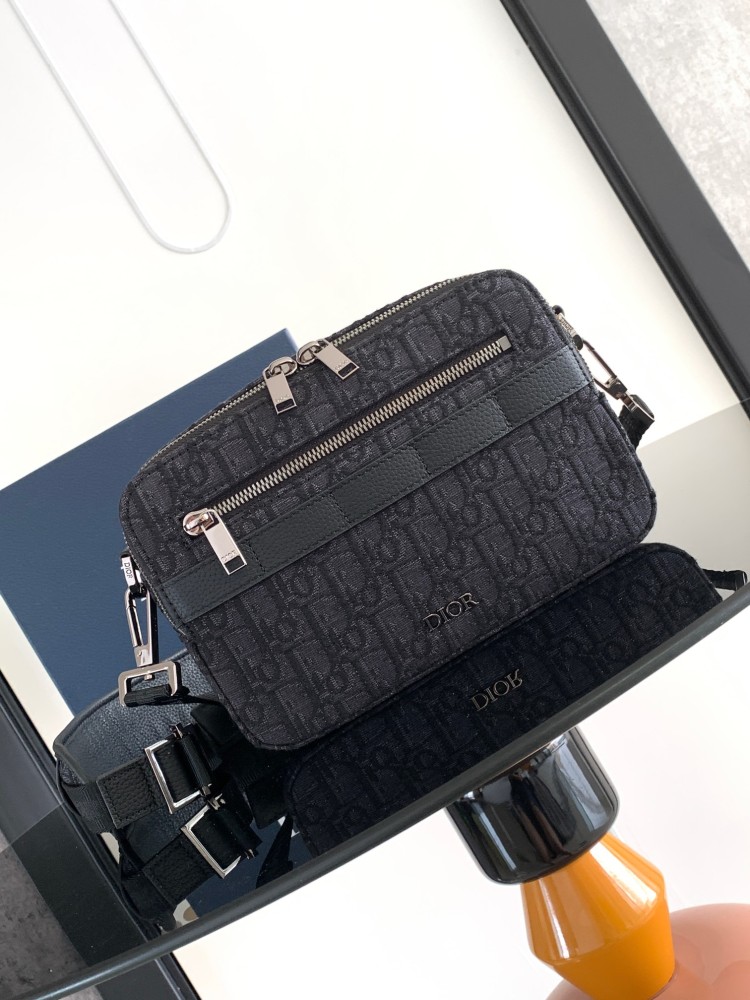 Dior man's CD Dimond Messenger Bags
