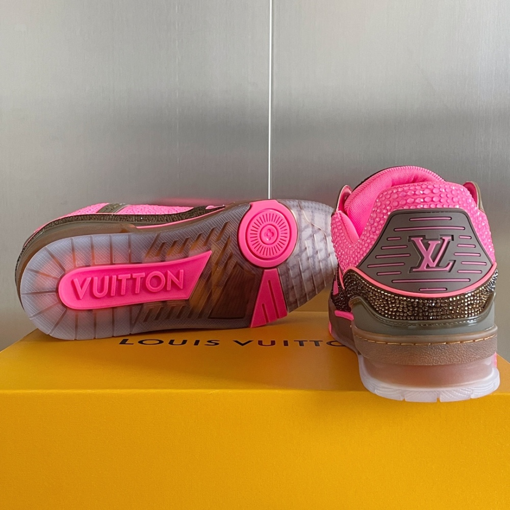 LV flats LV size  LV运动鞋