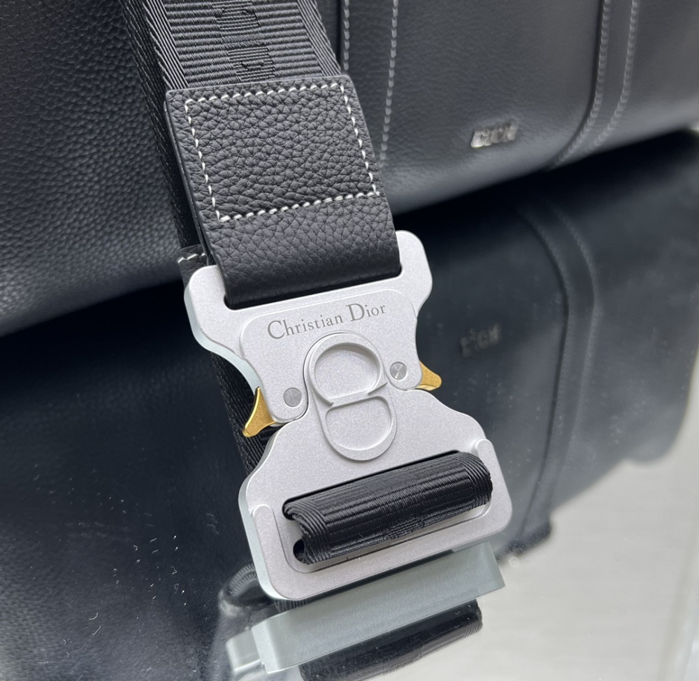 Dior manbag