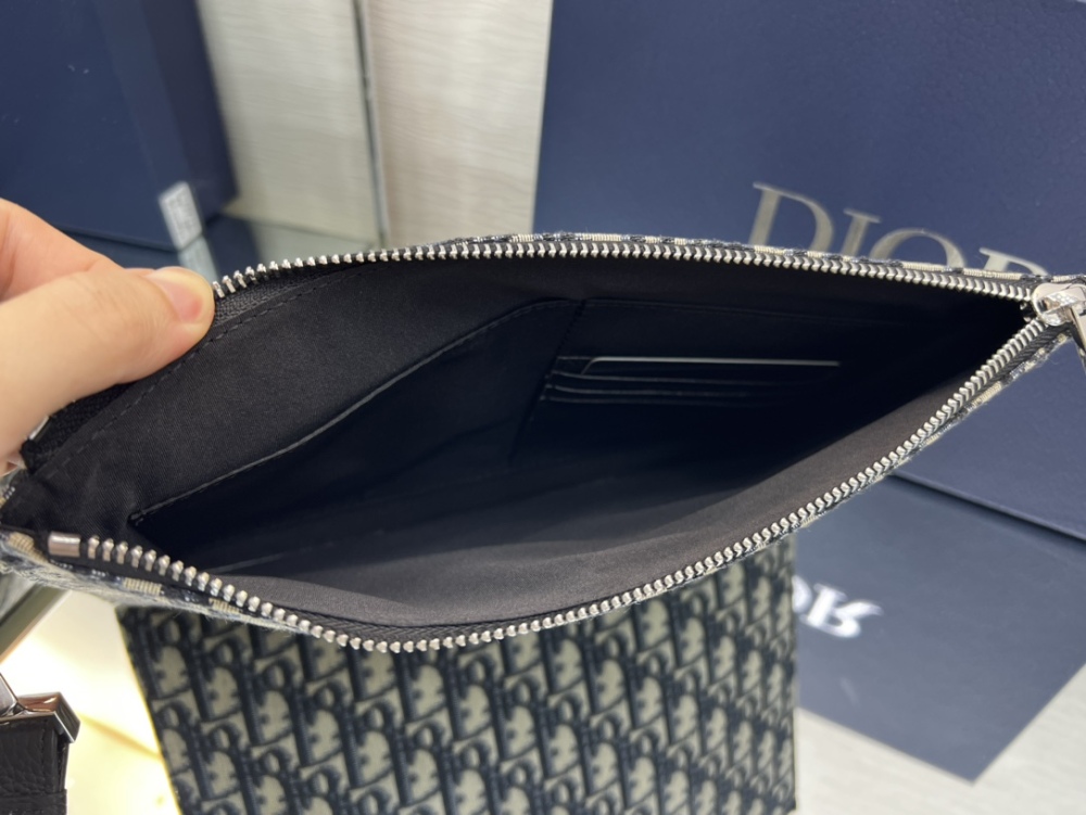 Dior manbag