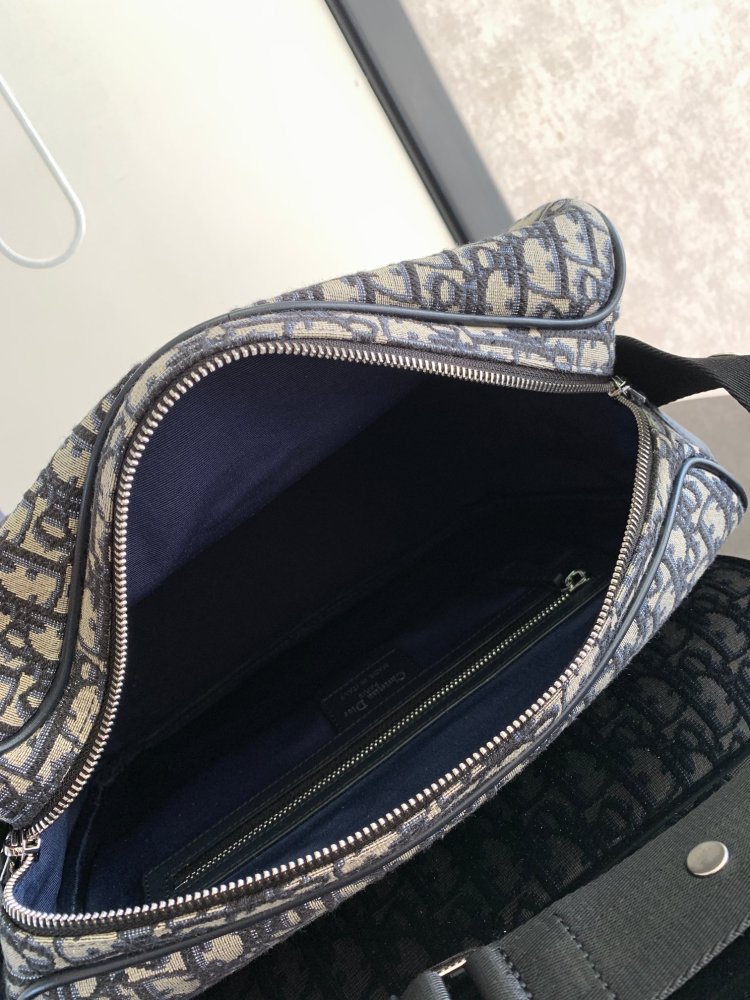 Dior manbag