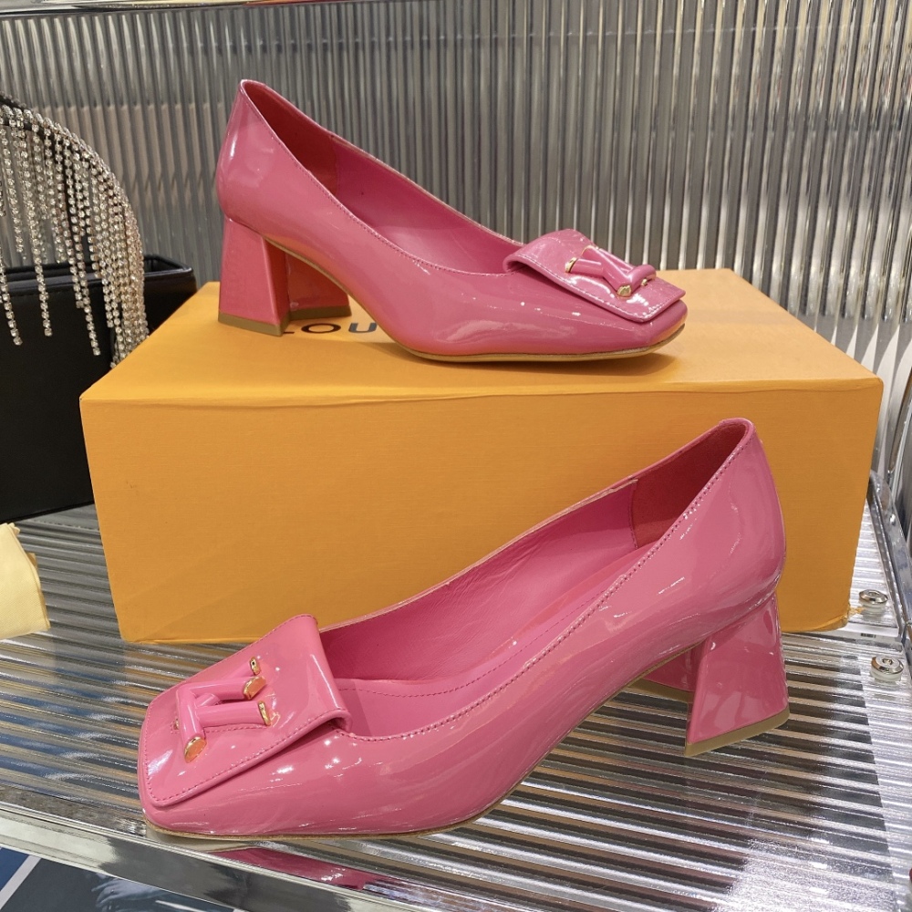 LV high heels LV  LV单鞋