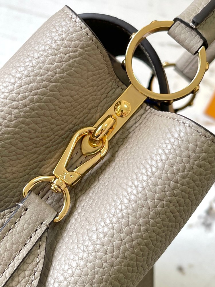 LV Capucines