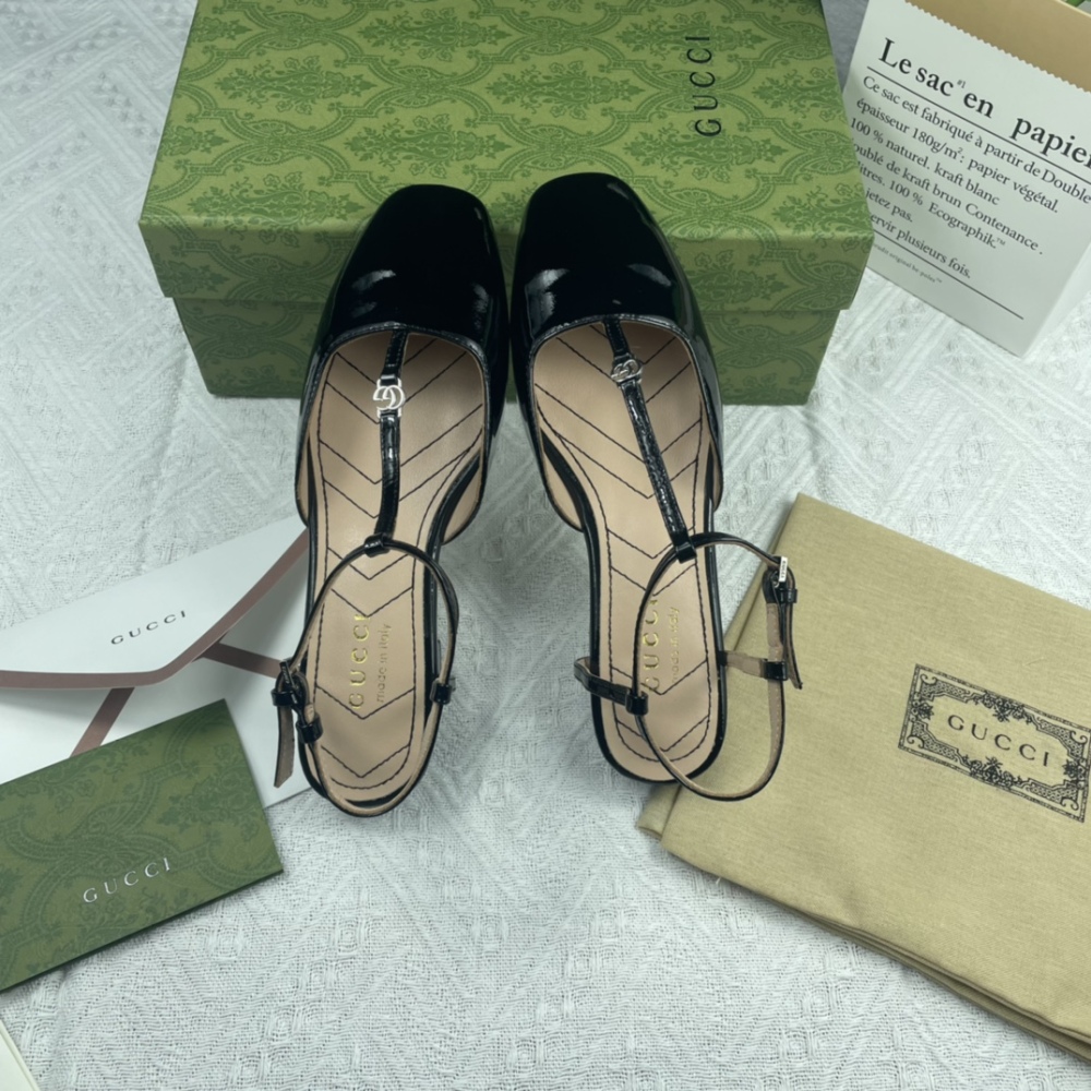 Gucci玛丽珍