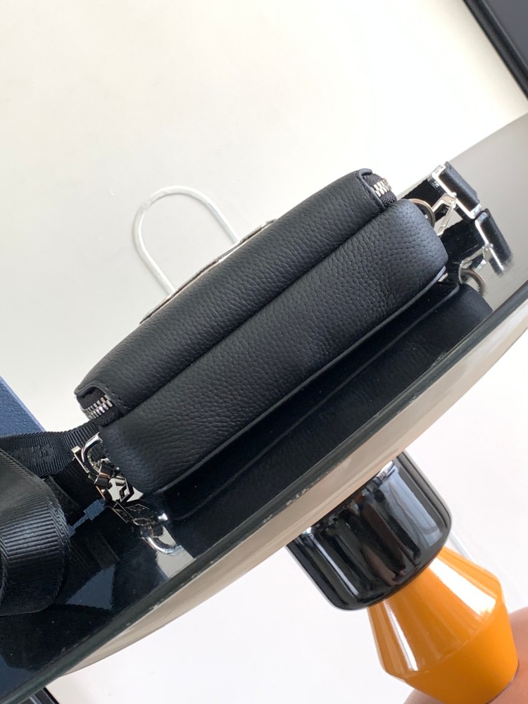 Dior manbag