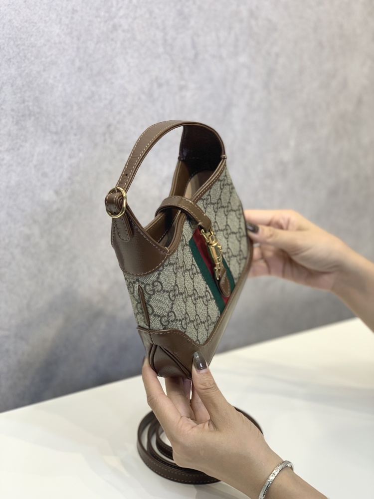 Gucci Ten Jackie  size 19*13*3