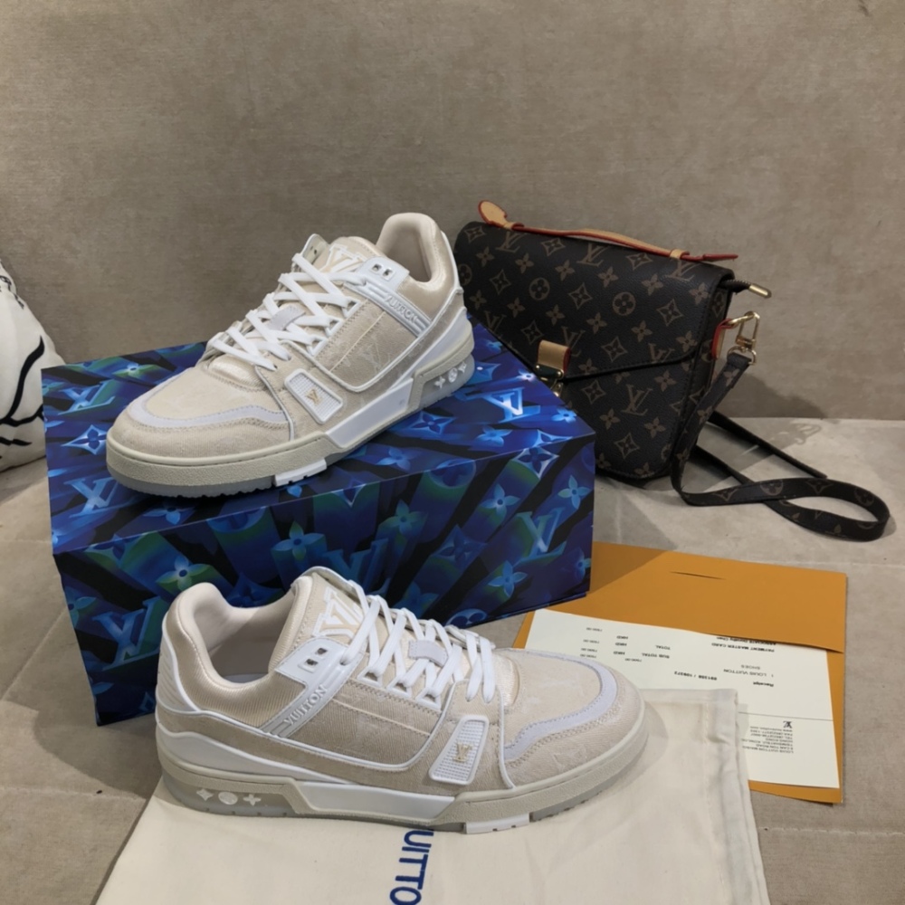 LV flats LV size  LV运动鞋