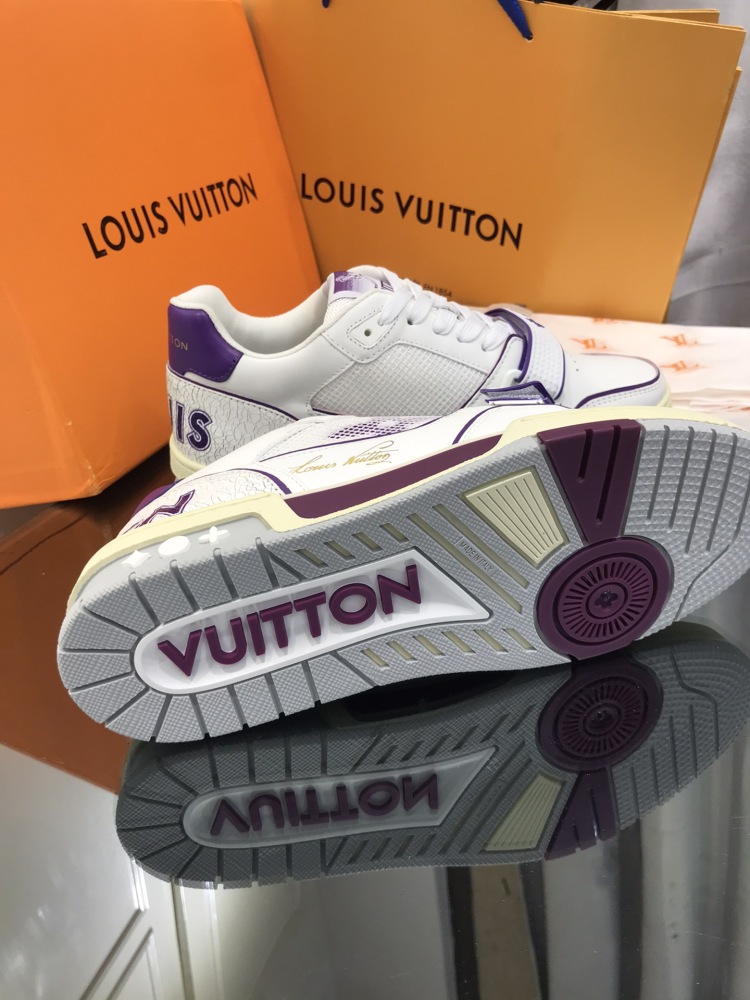 LV flats Lv Size  LV运动鞋