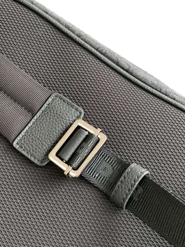 Dior manbag