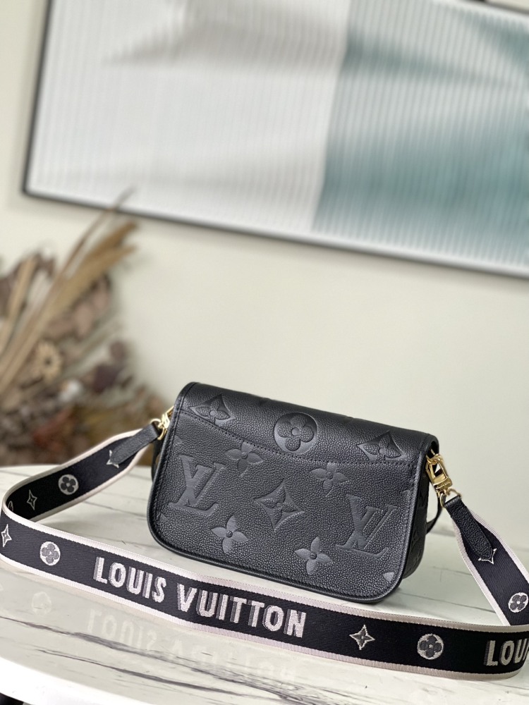 LV BAG cm  size 23 × 16 × 8.5