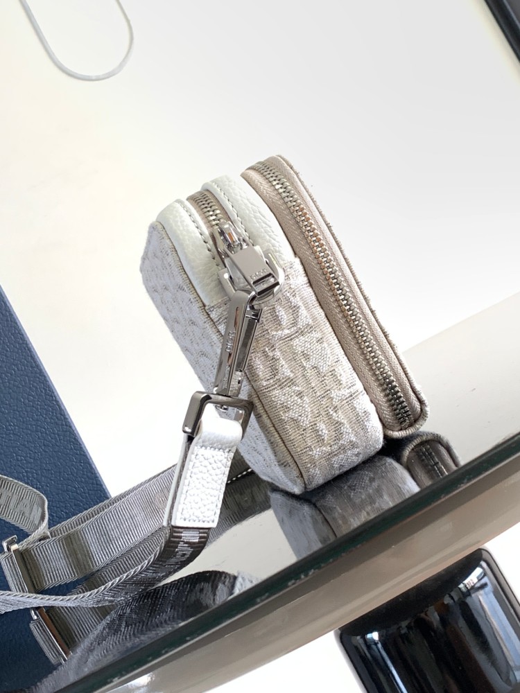Dior man's Oblique Messenger Bags