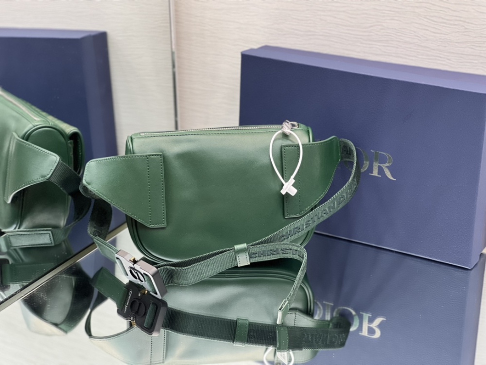 Dior manbag