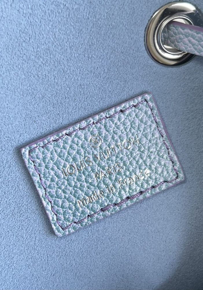 LV BB Monogram Empreinte Summer Stardust  size 20 x 20 x 13