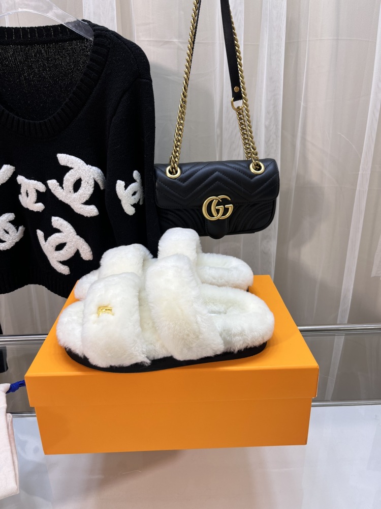 LV slippers LV  lv毛拖