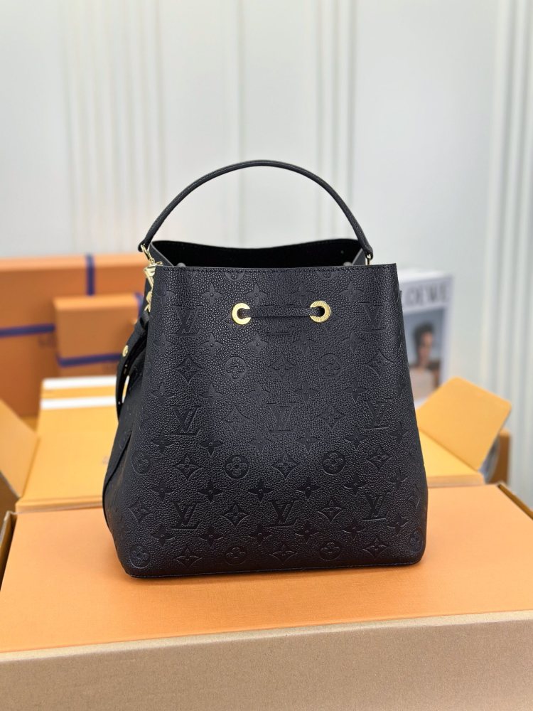 LV Monogram Empreinte size 26x26x17.5