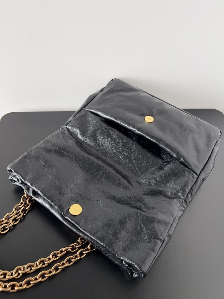 Balenciaga logo