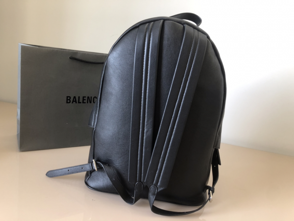 Balenciaga Balenciaga  size 28x39x15