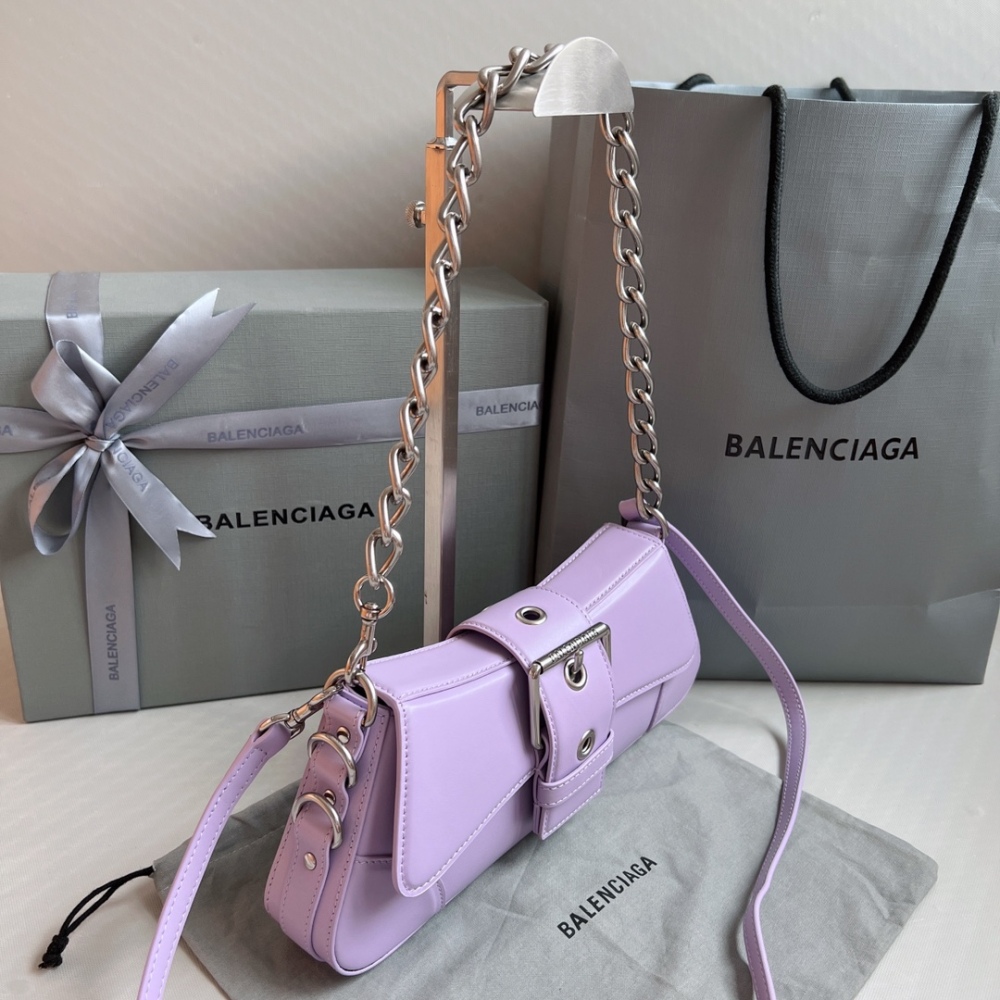 Balenciaga Size  size 29X13X4.8
