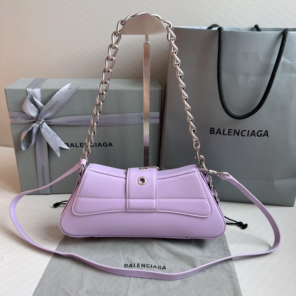 Balenciaga Size  size 29X13X4.8