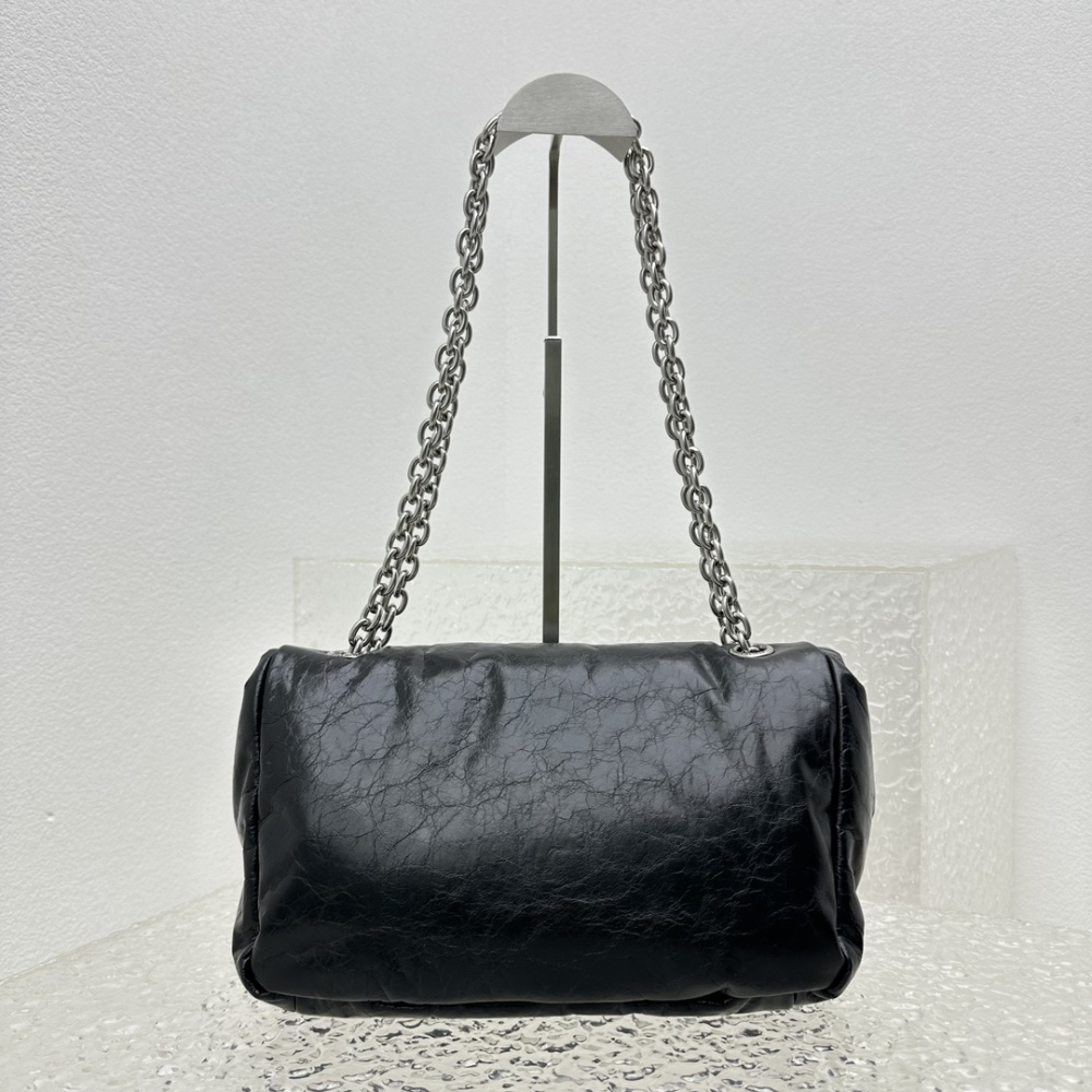 Balenciaga BB logo