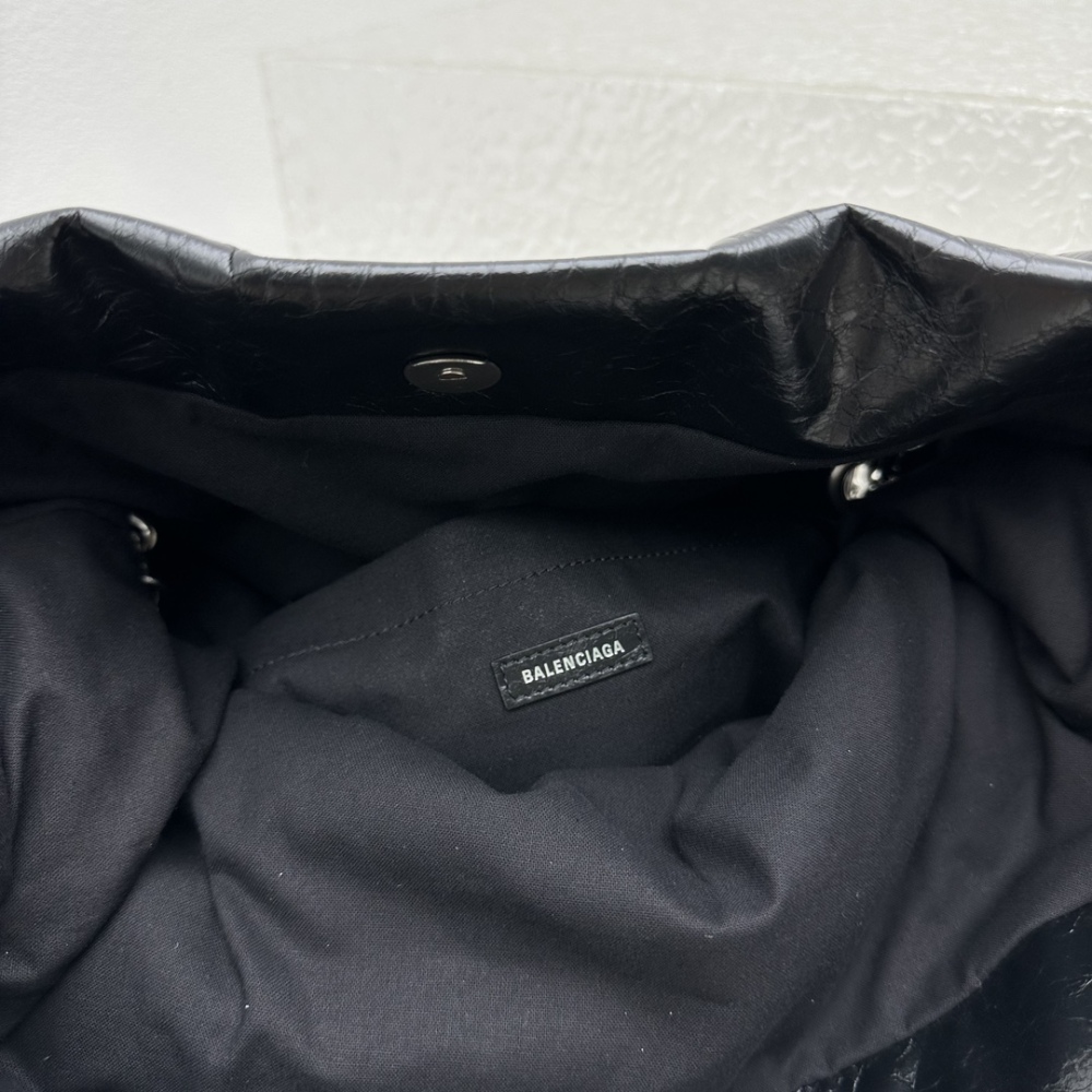 Balenciaga BB logo
