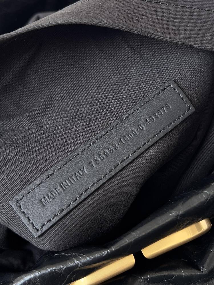 Balenciaga logo
