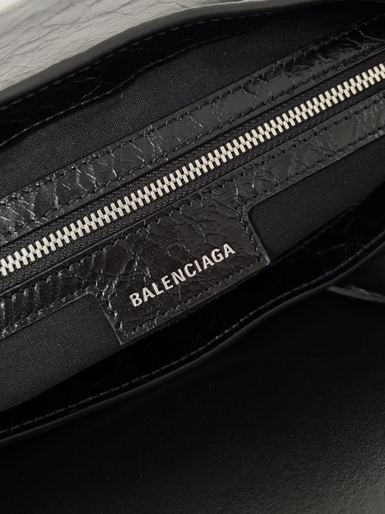 Balenciaga Le
