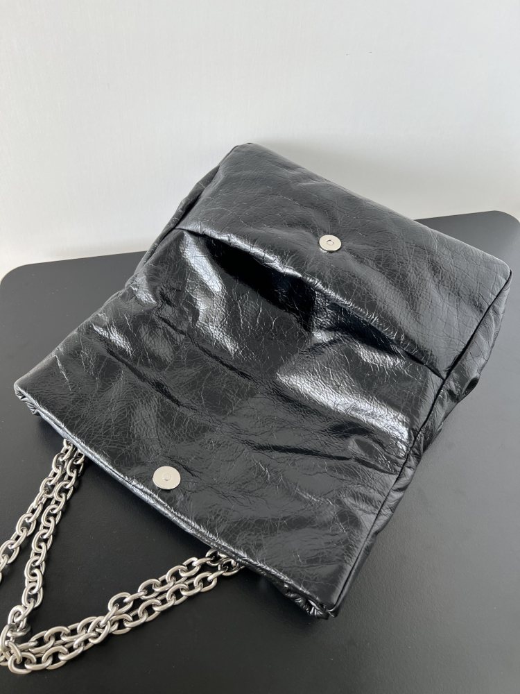 Balenciaga logo