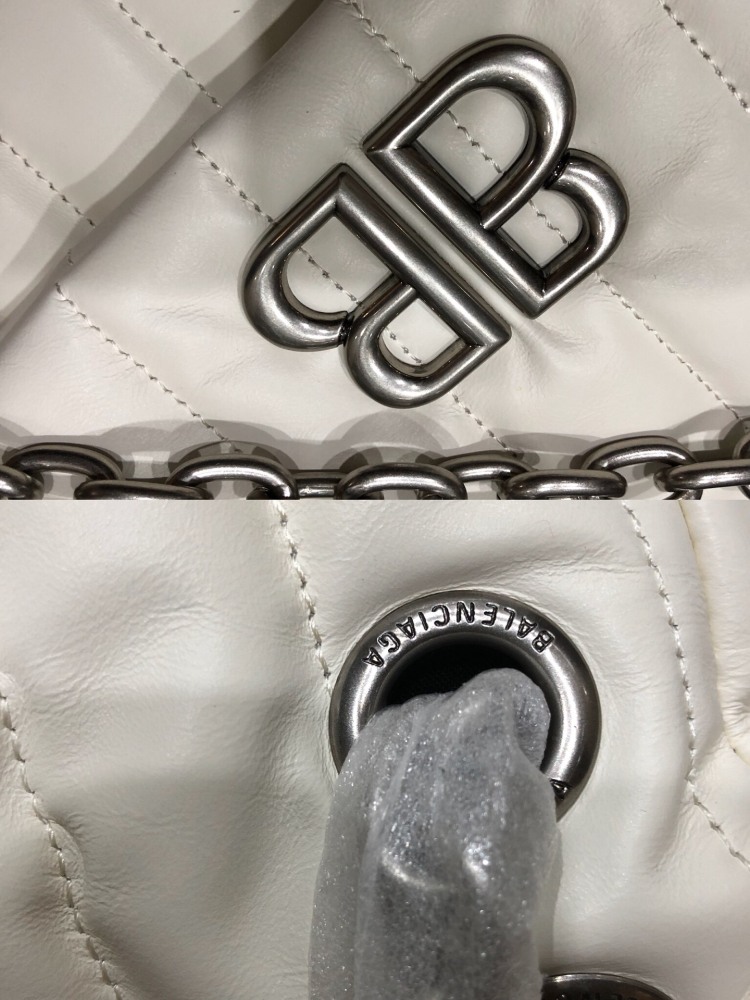 Balenciaga Monaco BB logo