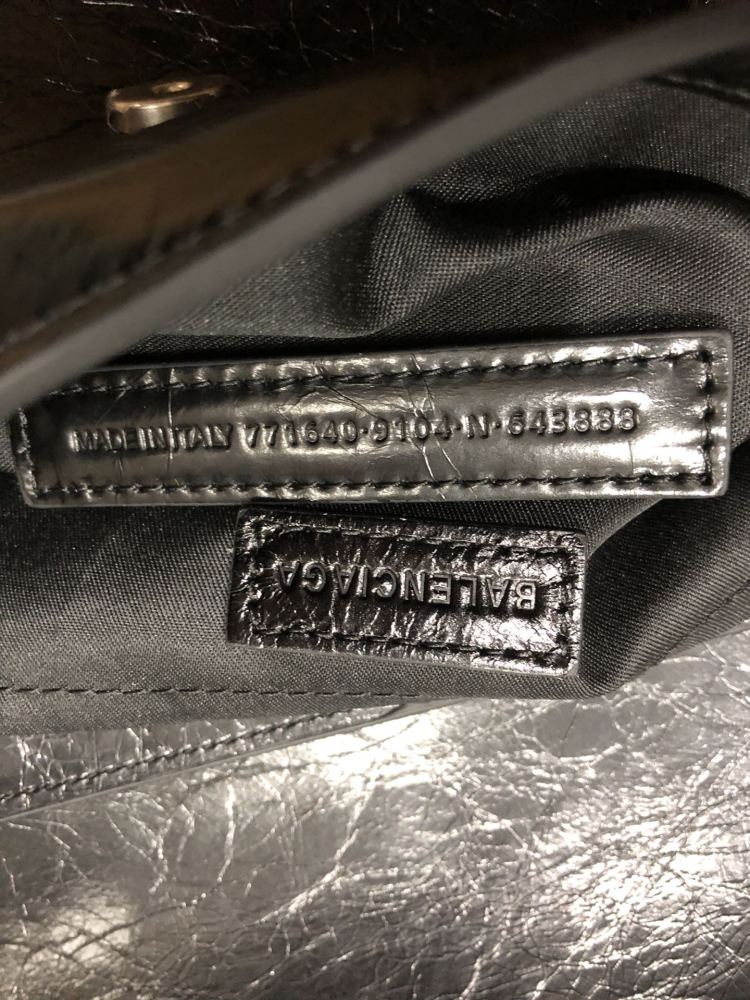 Balenciaga Le Size