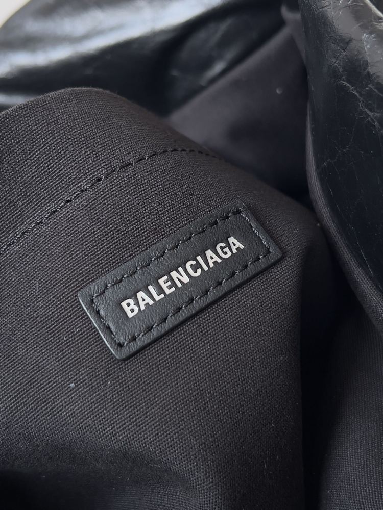 Balenciaga logo