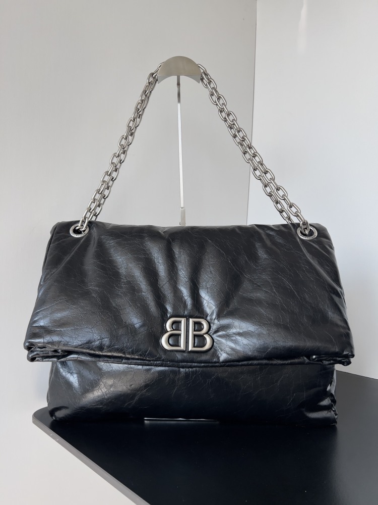 Balenciaga logo