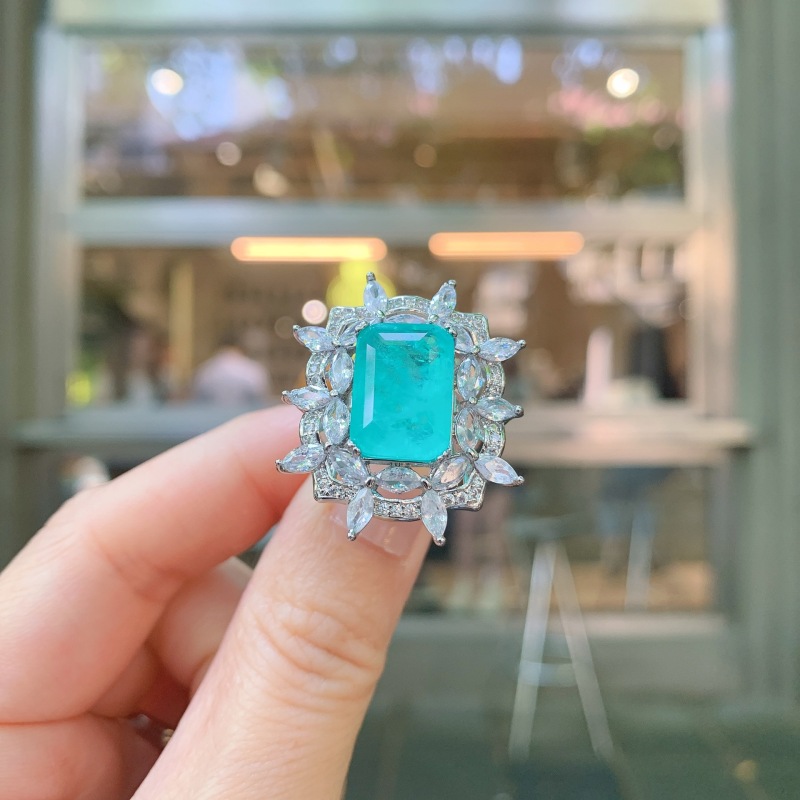 Silver needle Europe and the United States popular imitation jewelry accessories Paraiba necklace emerald earrings ring