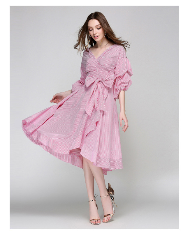 2020 summer new sexy V-neck women's Korean version of mid-length fashion loose striped bow dress
