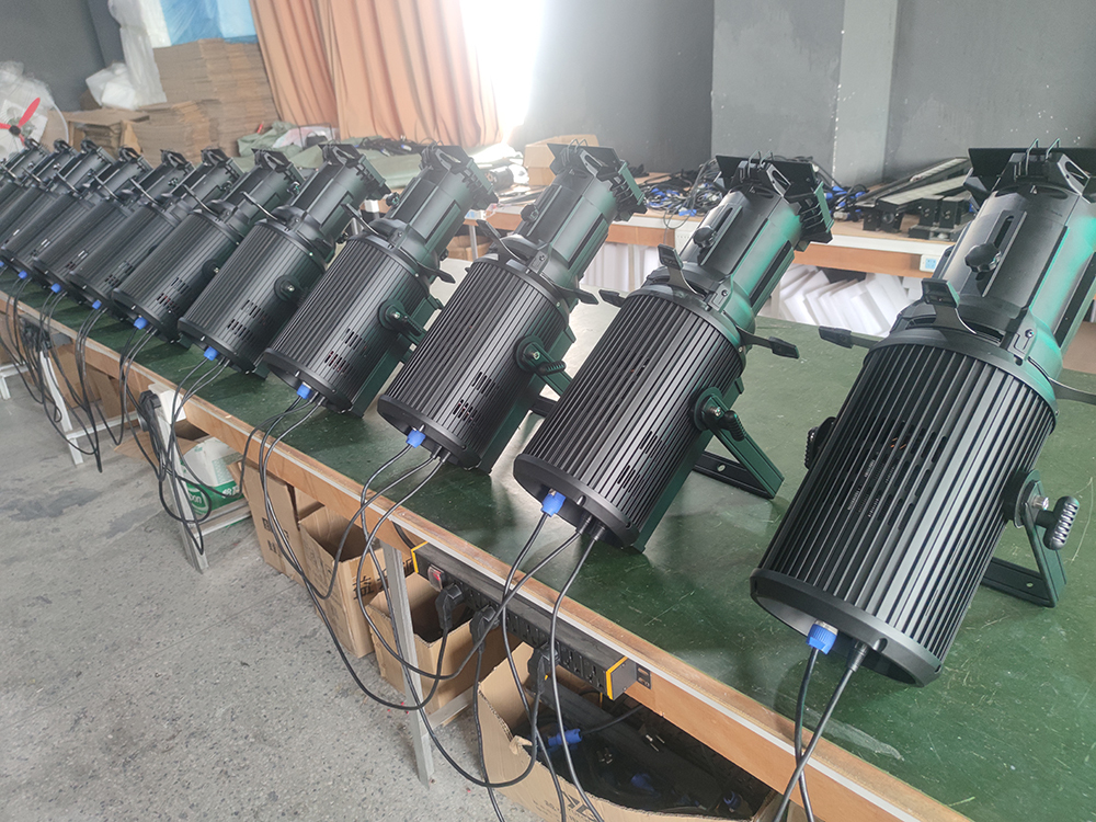 LED PROFILE 300