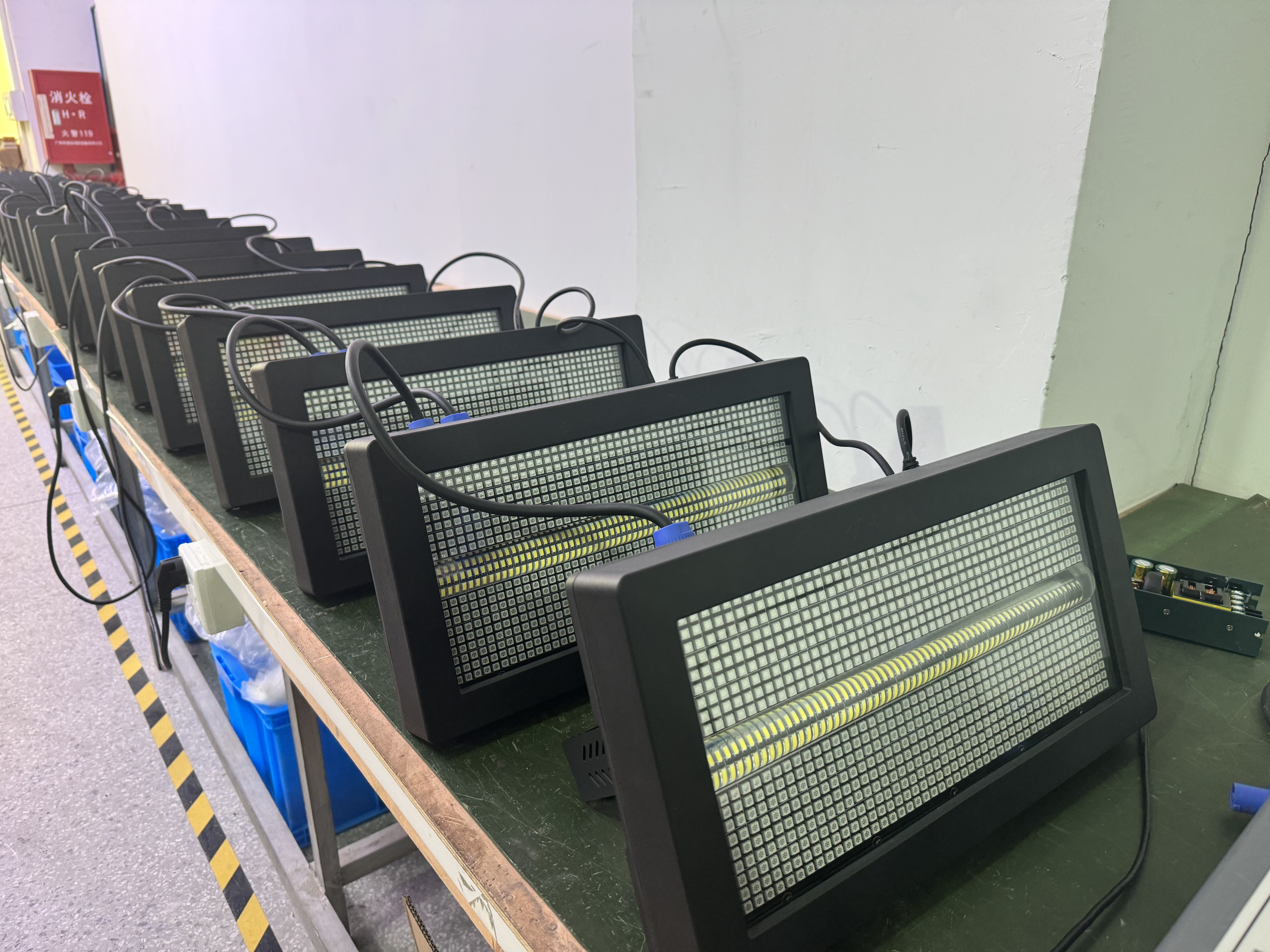 LED STROBE LIGHT +WHITE LED