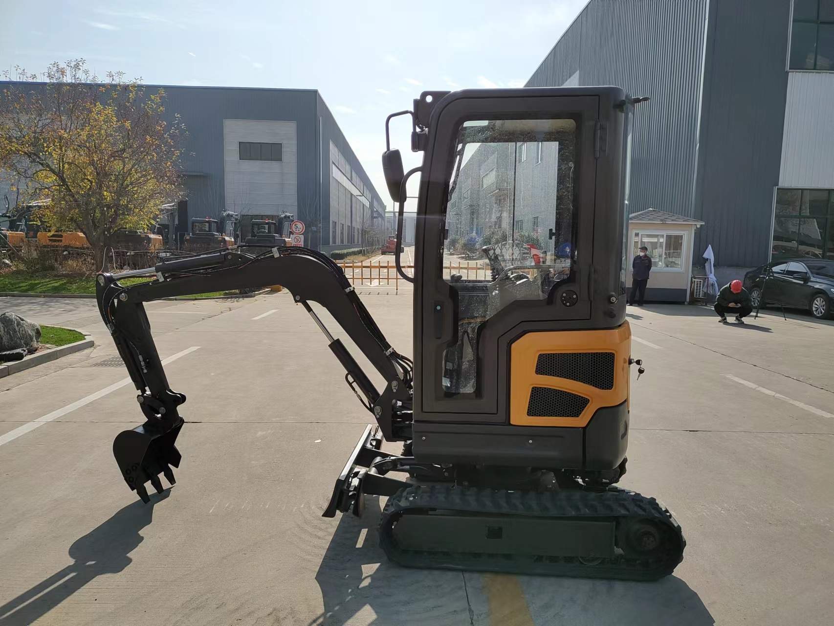 Mini escavadora de 1,5 toneladas KUBOTA EPA Engine Small Digger Crawler com cabine fechada Escavadora hidráulica Micro escavadora pequena Máquina preços para venda,Mini escavadora de 1,5 toneladas KUBOTA EPA Engine Small Digger Crawler com cabine fechada Escavadora hidráulica Micro escavadora pequena Máquina preços para venda