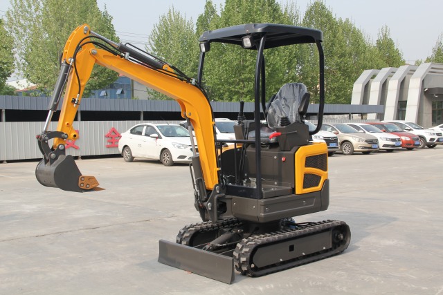 1.5 Ton Mini Excavator KUBOTA EPA Engine Small Digger Crawler With Canopy