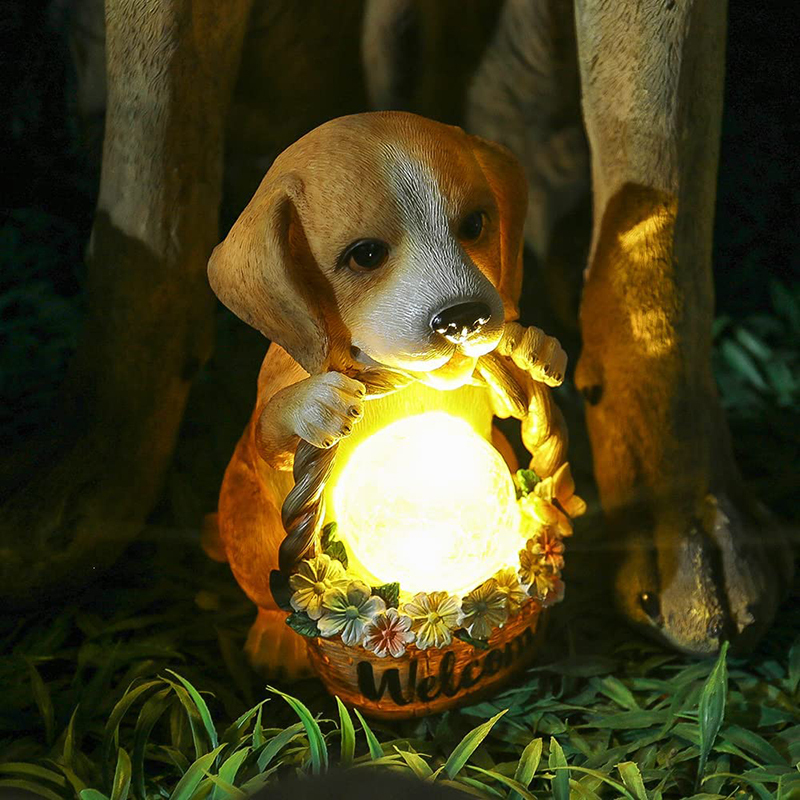 Welcome Sign Cute Puppy with Flower Basket Resin Smile Dog Garden Ornament Statue LED Night Lamp Crafts Handicrafts Outdoor Resin Dog Statue with Glass Crack Ball Lamp for Yard Patio Pathway Decoration