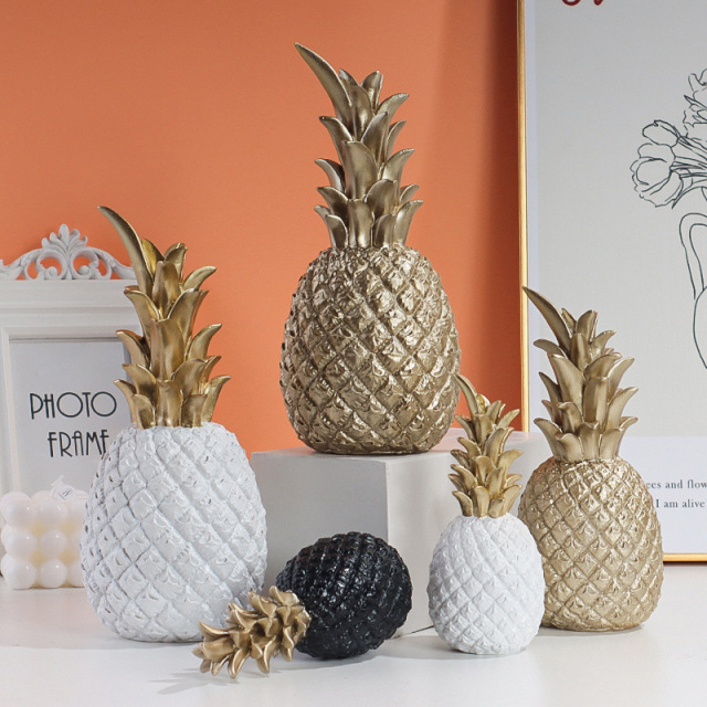 Resin Artificial Pineapple Desktop Ornament Fruit Shape Decoration Golden Black White Crafts for Home Living Room Party Gifts