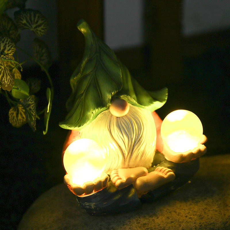 Garden Funny Gnome Outdoor Statues Dwarf Elves with 2 Round Solar Ball Yellow Light Resin Sculpture Statue Ornament for Porch