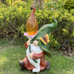 Garden Resin Lighting Gnome Statue Dwarf Figurine Carrying Magic Flame Torch with Solar LED Lights Winter Decorations for Patio Lawn Christmas Easter Halloween