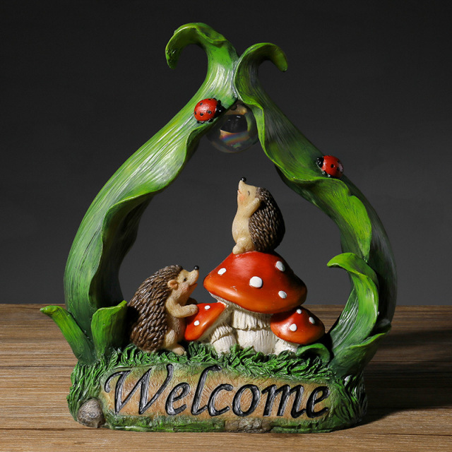 Resin Decorative Garden Solar Animal Ornaments Creative Hedgehog Light Mushroom LED Lamp Figurine with Welcome Landscape Brand