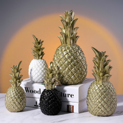 Resin Artificial Pineapple Desktop Ornament Fruit Shape Decoration Golden Black White Crafts for Home Living Room Party Gifts