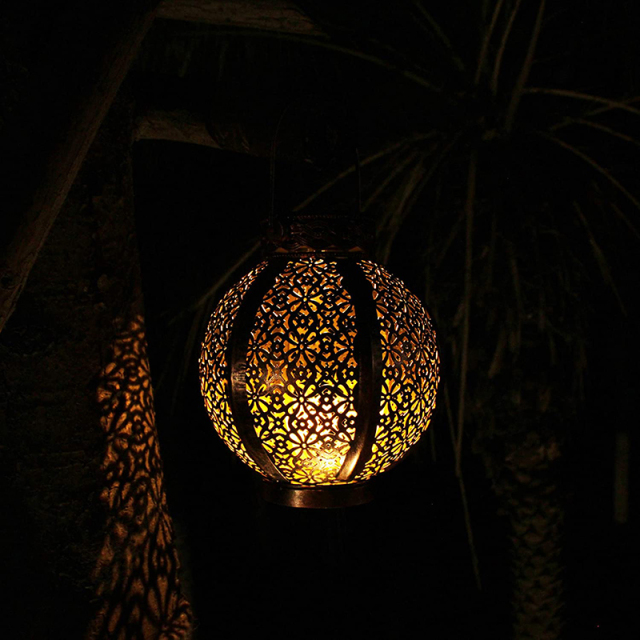 Solar Europe Style LED Lantern Waterproof Portable Table Light Moroccan Outdoor Iron Metal Hollow Carved Pattern Brown Black Lamp with Handle