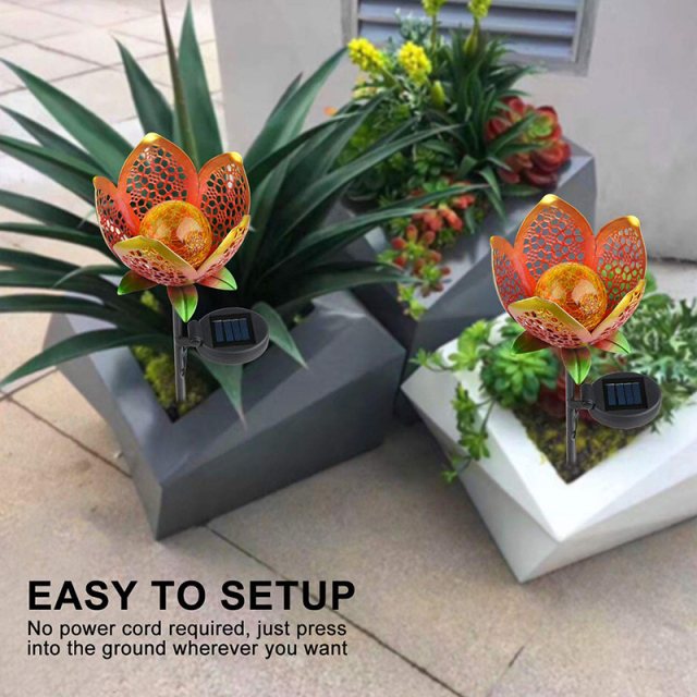 Metal Golden Rose Flower LED Lamp Hollow Craft Stake Solar Powered Globe Ball Glass Crack Design Bulb Lawn Light for Pathway Garden Park Landscape Riverside Christmas Festival Decoration