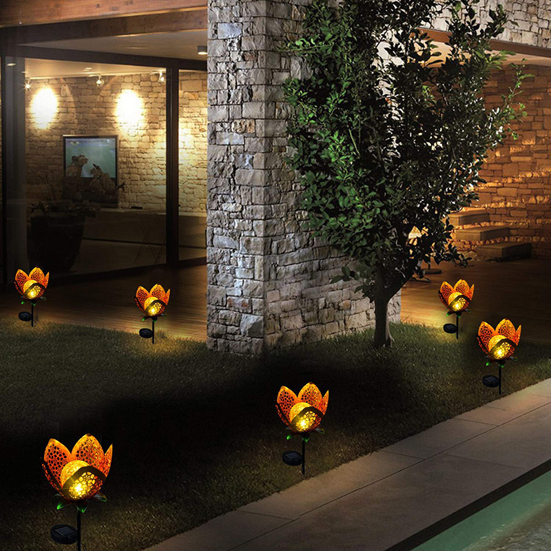 Metal Golden Rose Flower LED Lamp Hollow Craft Stake Solar Powered Globe Ball Glass Crack Design Bulb Lawn Light for Pathway Garden Park Landscape Riverside Christmas Festival Decoration